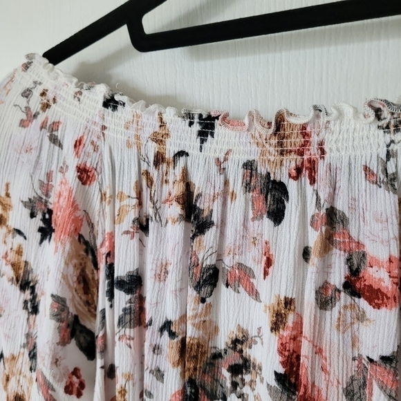 Floral Off The Shoulder Blouse Small - Picture 5 of 9